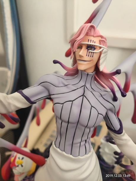 This figurine captures the magic of Szayel Aporro Granz. If you're looking for more Bleach merch, we have it all! Check out our anime merch now—free shipping!