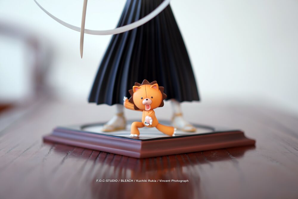 This figurine captures the magic of Rukia Kuchiki. If you're looking for more Bleach merch, we have it all! Check out our anime merch now—free shipping!