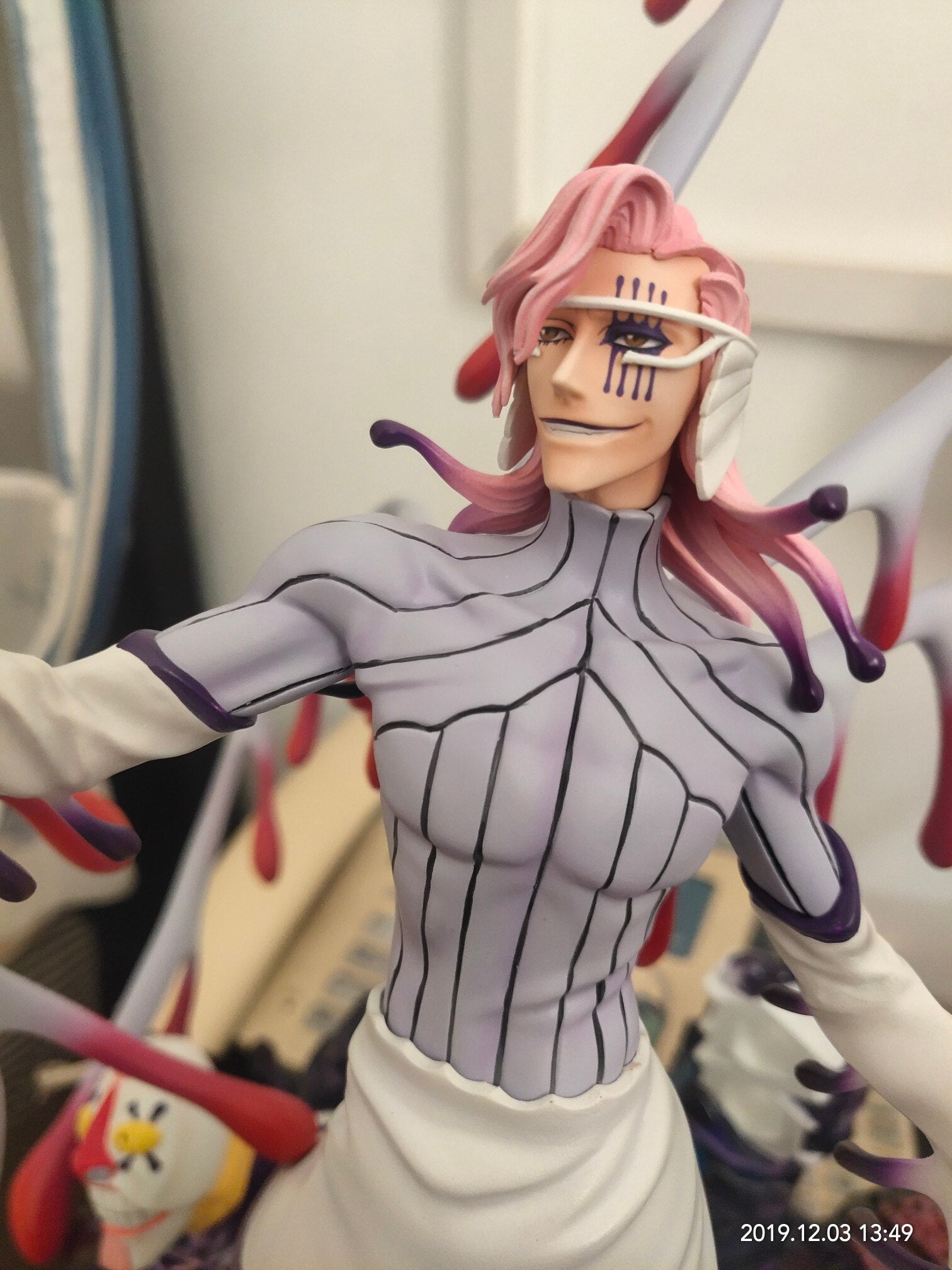 This figurine captures the magic of Szayel Aporro Granz. If you're looking for more Bleach merch, we have it all! Check out our anime merch now—free shipping!