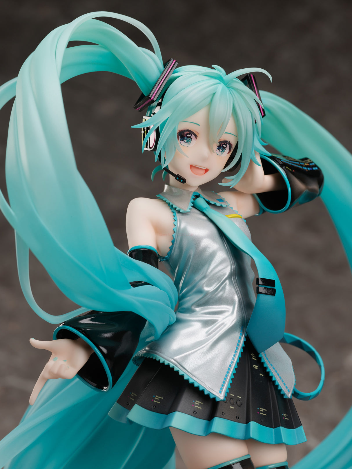 This figurine captures the magic of Hatsune Miku. If you're looking for more Hatsune Miku merch, we have it all! Check out our anime merch now—free shipping!