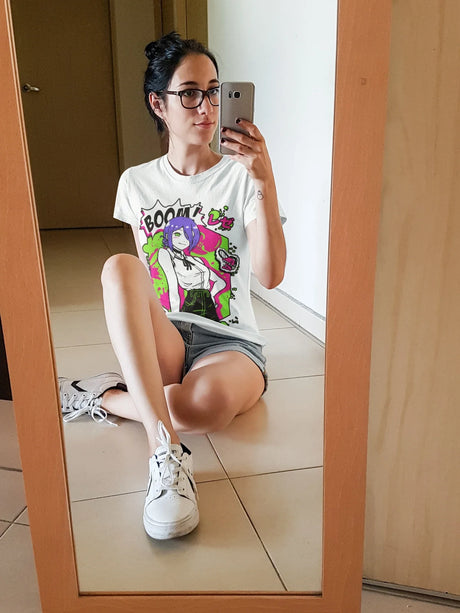 Here at Everythinganimee we have only the best anime merch! Free Global Shipping.
Unleash your inner devil hunter with this electrifying Reze T-Shirt from Chainsaw Man. Featuring the bold and vibrant design of Reze, a character known for her fierce and captivating presence, this shirt is a must-have for any fan.