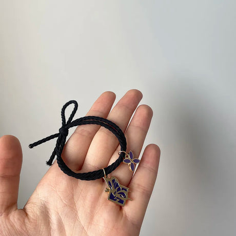 This rope features iconic Demon Slayer logo a symbol of courage & determination. If you are looking for more Demon Slayer Merch,We have it all!| Check out all our Anime Merch now!