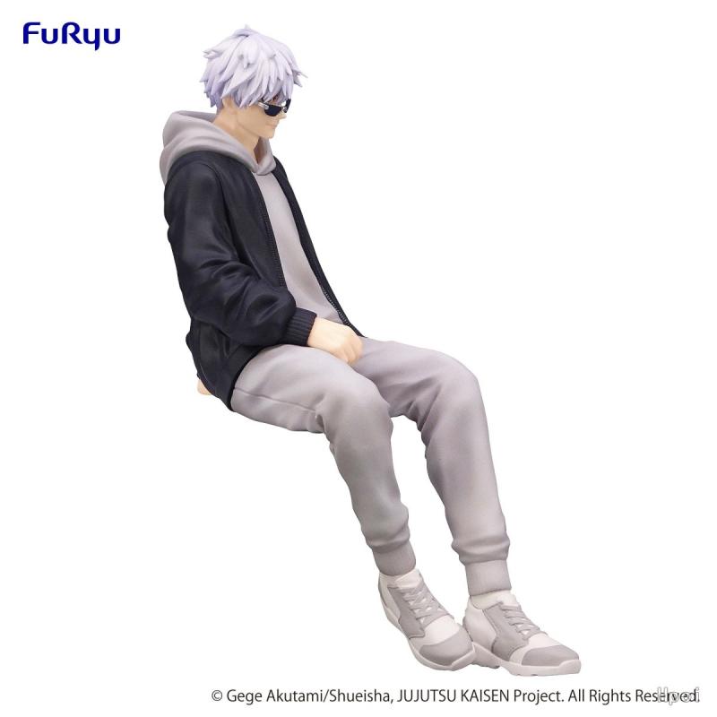 This figurine captures the magic of Satoru Gojo. If you're looking for more Jujutsu Kaisen merch, we have it all! Check out our anime merch now—free shipping!