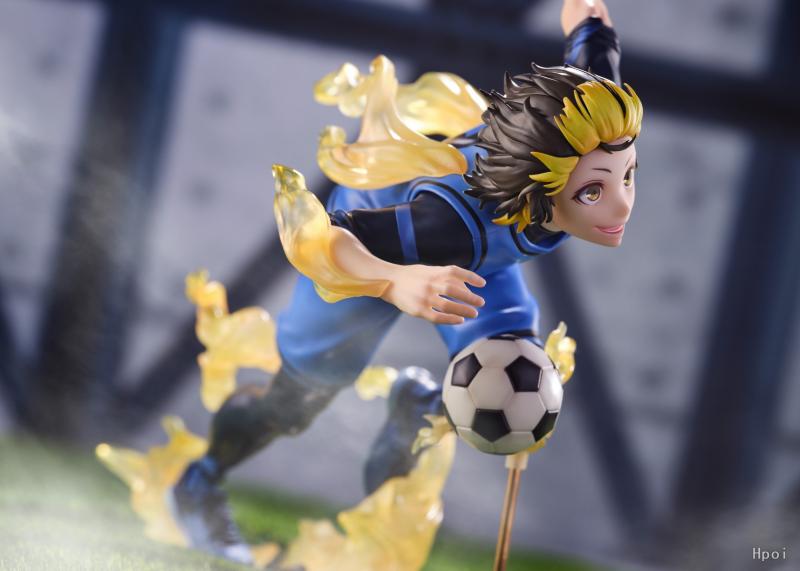 This figurine captures the magic of Bachira Meguru. If you're looking for more Blue Lock merch, we have it all! Check out our anime merch now—free shipping!