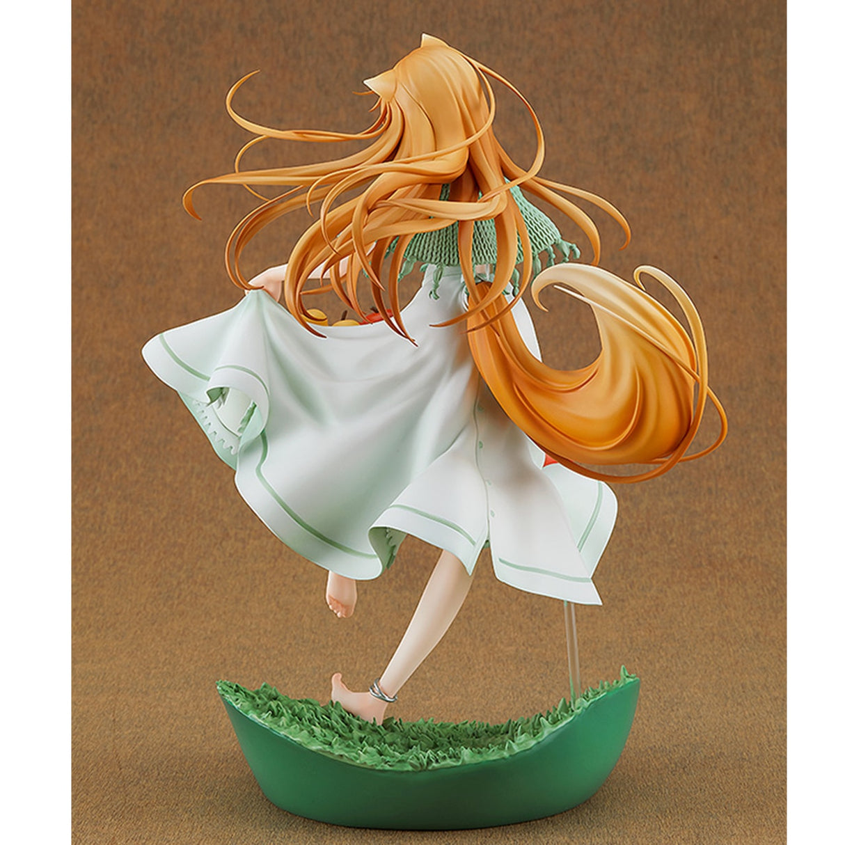 This figurine captures the magic of Holo. If you're looking for more Spice and Wolf merch, we have it all! Check out our anime merch now—free shipping!