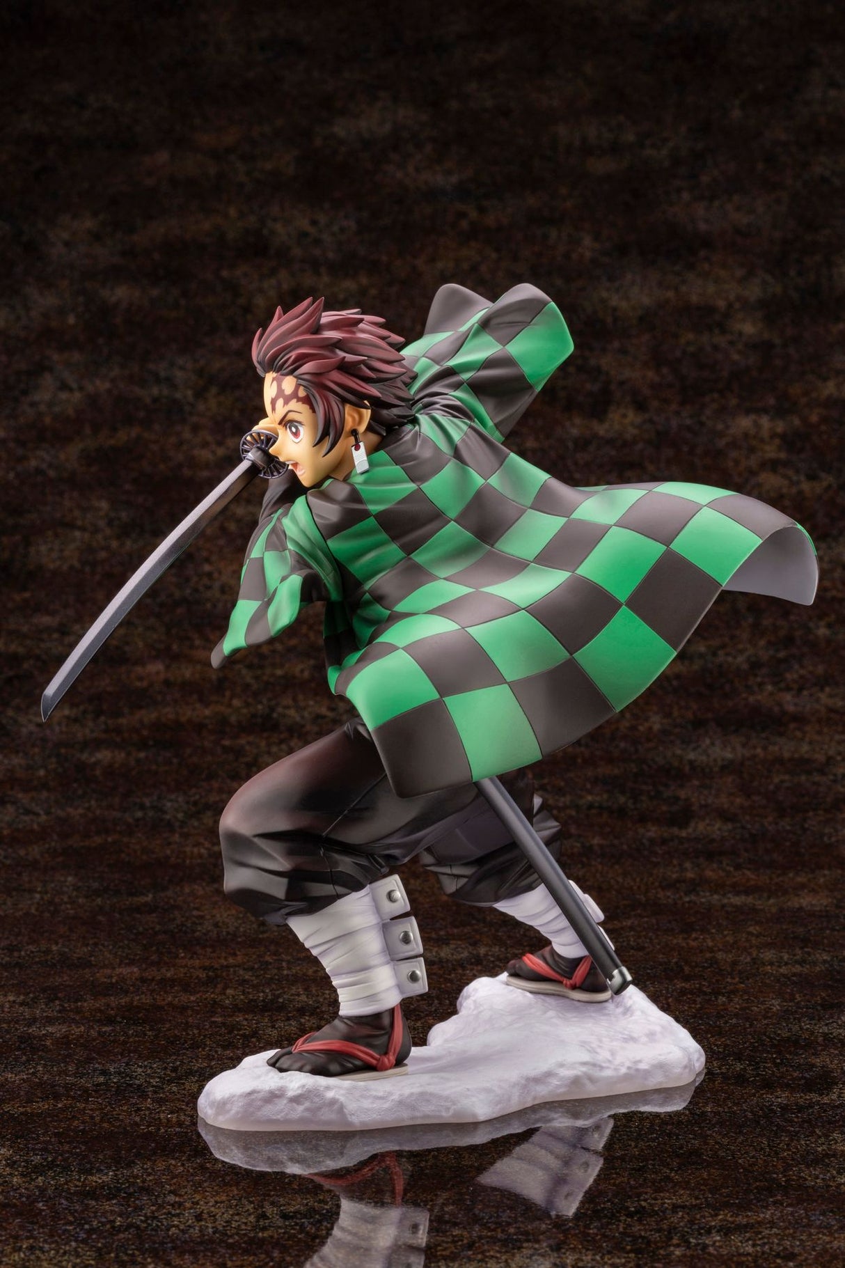 This figurine captures the magic of Tanjiro Kamado. If you're looking for more Demon Slayer merch, we have it all! Check out our anime merch now—free shipping!