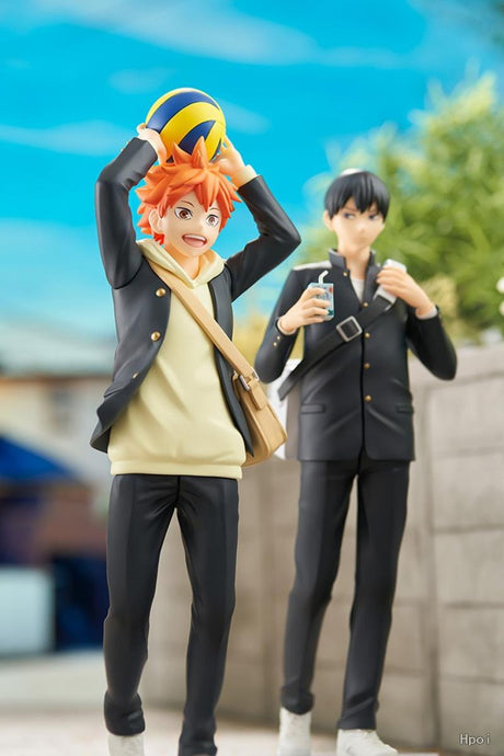 This figurine captures the magic of Shōyō Hinata. If you're looking for more Haikyuu!! merch, we have it all! Check out our anime merch now—free shipping!