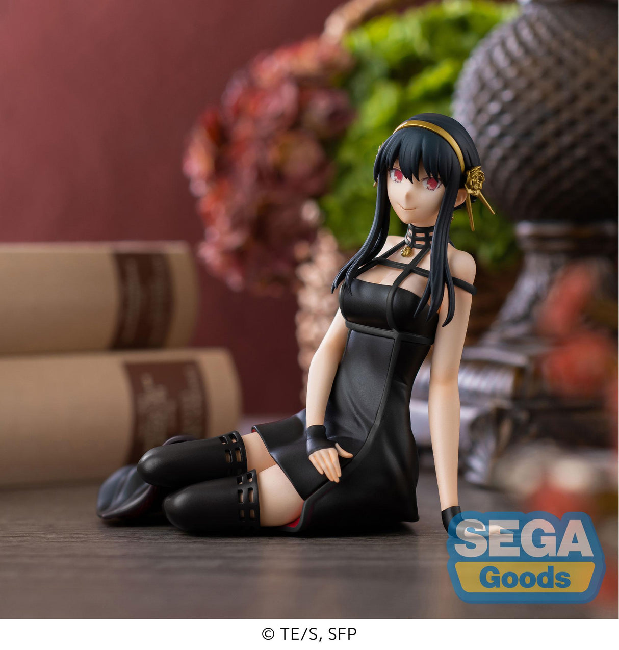 This figurine captures the magic of Yor Forger. If you're looking for more Spy X Family merch, we have it all! Check out our anime merch now—free shipping!