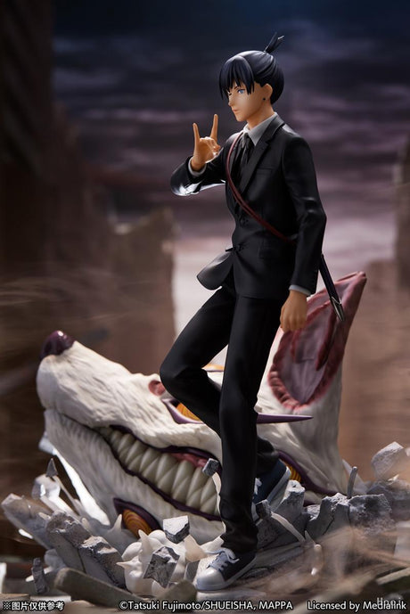 This figurine captures the magic of Aki. If you're looking for more Chainsaw Man merch, we have it all! Check out our anime merch now—free shipping!