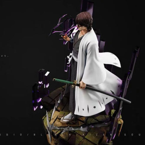 This figurine captures the magic of Sosuke Aizen. If you're looking for more Bleach merch, we have it all! Check out our anime merch now—free shipping!