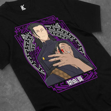 Here at Everythinganimee we have the best anime shirts in the world.
Step into the world of Jujutsu Kaisen with this captivating Suguru Geto tee. Highlighting the cunning and enigmatic sorcerer, this design captures his intense presence and power.