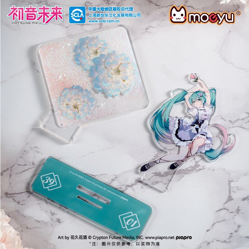 Hatsune Miku Quicksand Figure Stand - Sparkle Up Your Display!