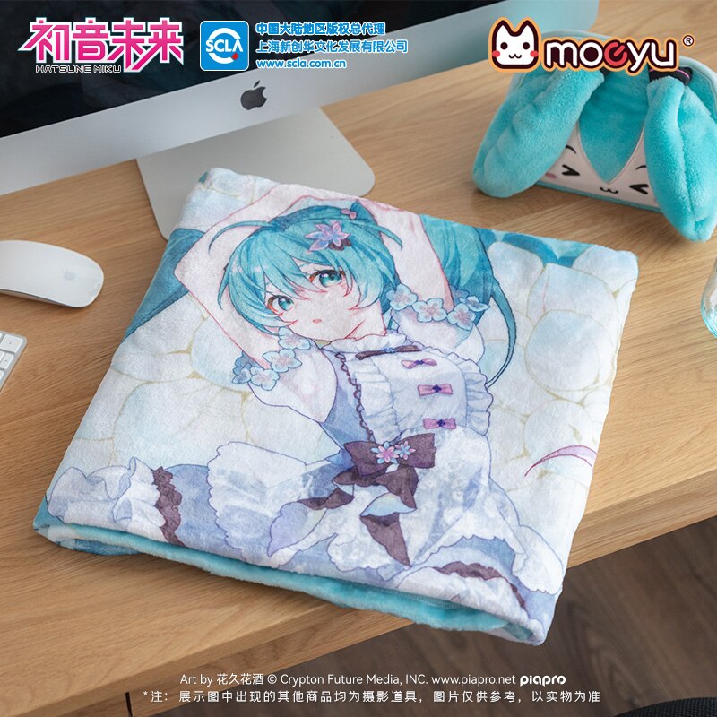 Hatsune Miku Official Blanket Cloak