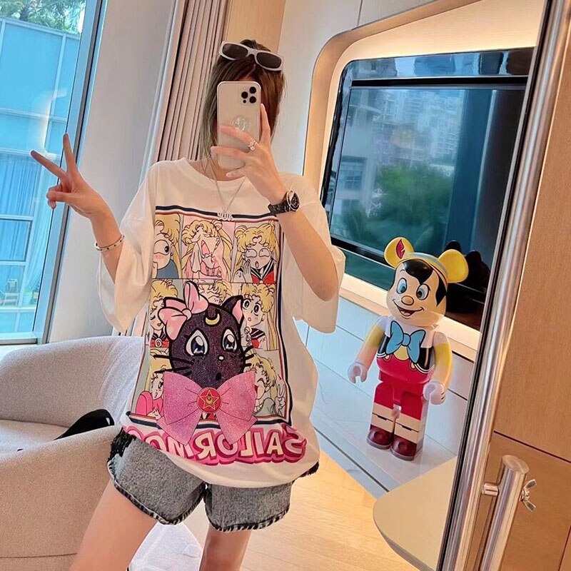 Lunar Legacy - Oversized Tsukino Usagi Tee: Manga Majesty